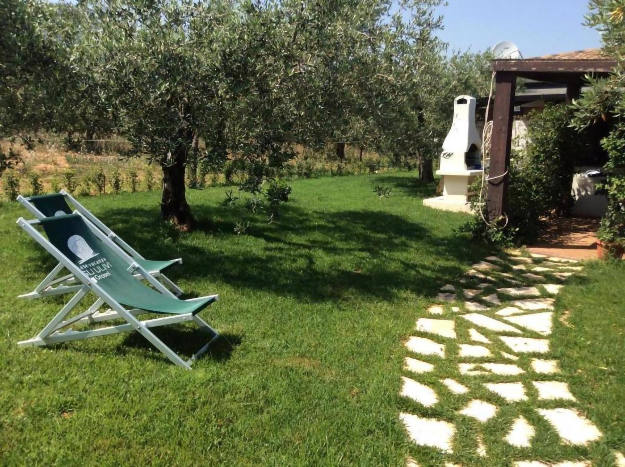 Апартаменти Residenze Gli Ulivi Орозей Екстер'єр фото
